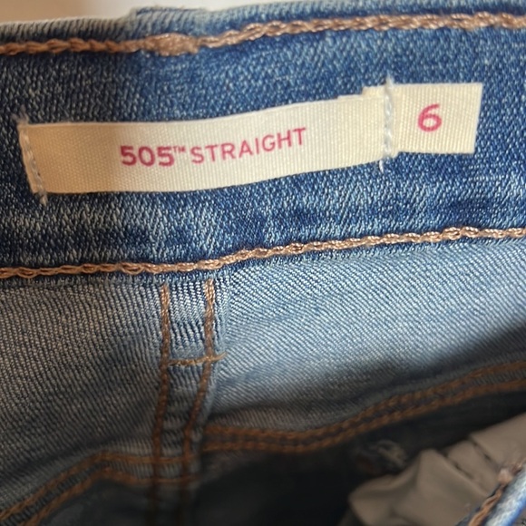Womens Straight Leg Levi’s Sz 6 EUC - Picture 4 of 5